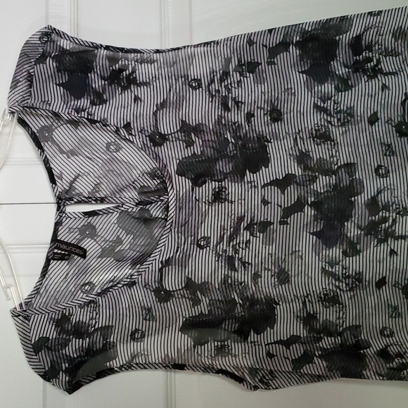 Maurices Semi Sheer Women's Sleeveless Top Size 0 - Picture 2 of 7